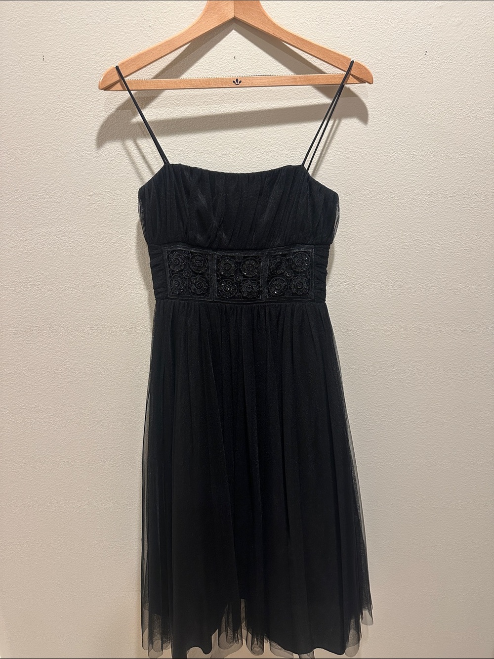 Cache Spaghetti-Strap Cocktail Dress with Sequins and Beading
